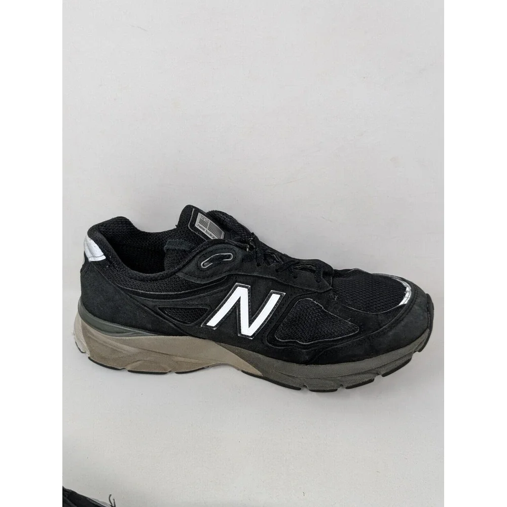 New Balance Women's 990 V4 Black Suede Shoe Sneaker Made in USA Size 10D W990BK4
